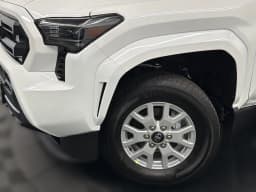 Toyota Tacoma 4WD SR5 Double Cab 5' Bed AT (Natl) 2026 — side view