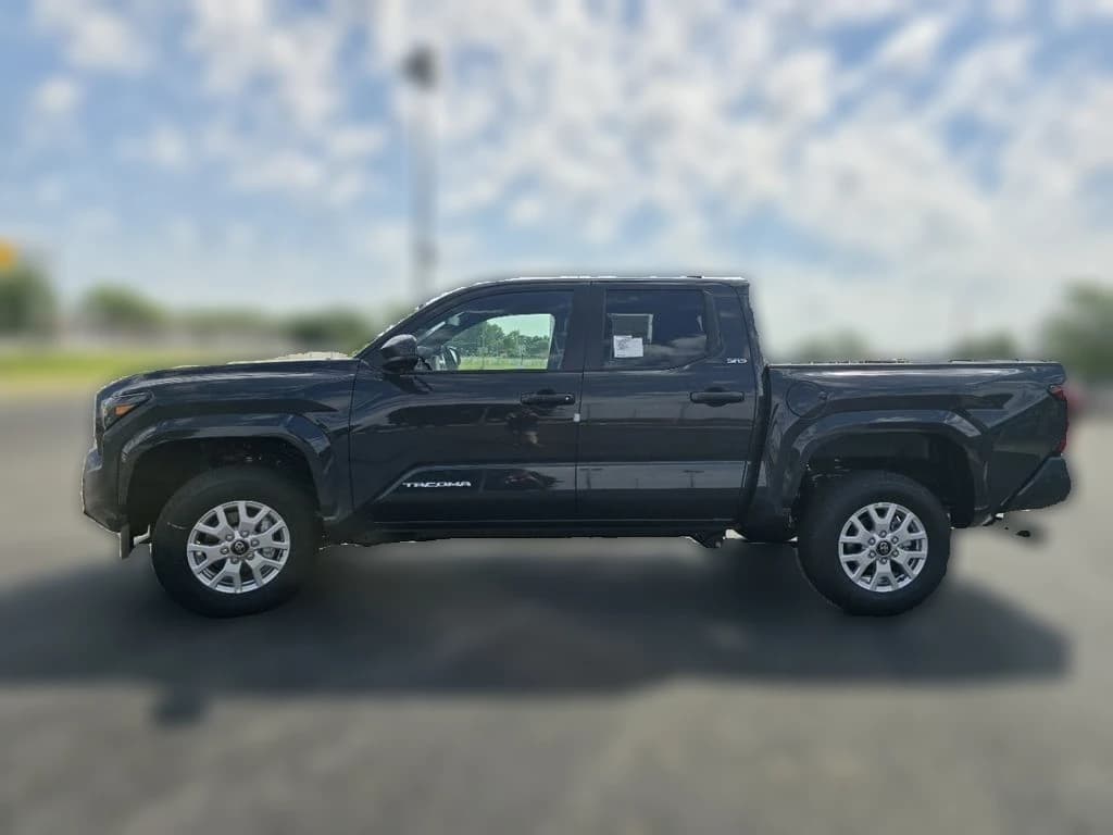 Toyota Tacoma 4WD SR5 Double Cab 5' Bed AT (Natl) 2026 — side view
