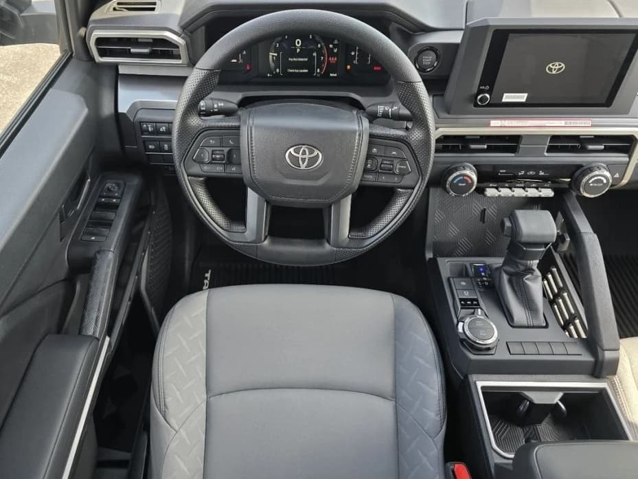 Toyota Tacoma 4WD SR5 Double Cab 5' Bed AT (Natl) 2026 — side view