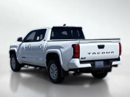 Toyota Tacoma 4WD SR5 Double Cab 5' Bed AT (Natl) 2026 — side view
