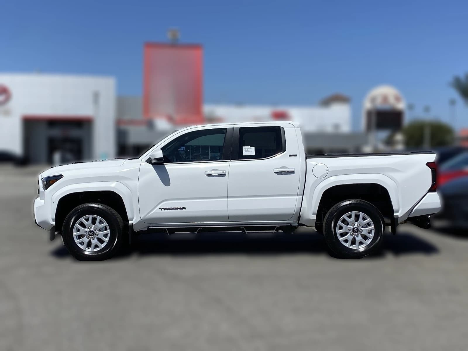 Toyota Tacoma 4WD SR5 Double Cab 5' Bed AT (Natl) 2026 — side view