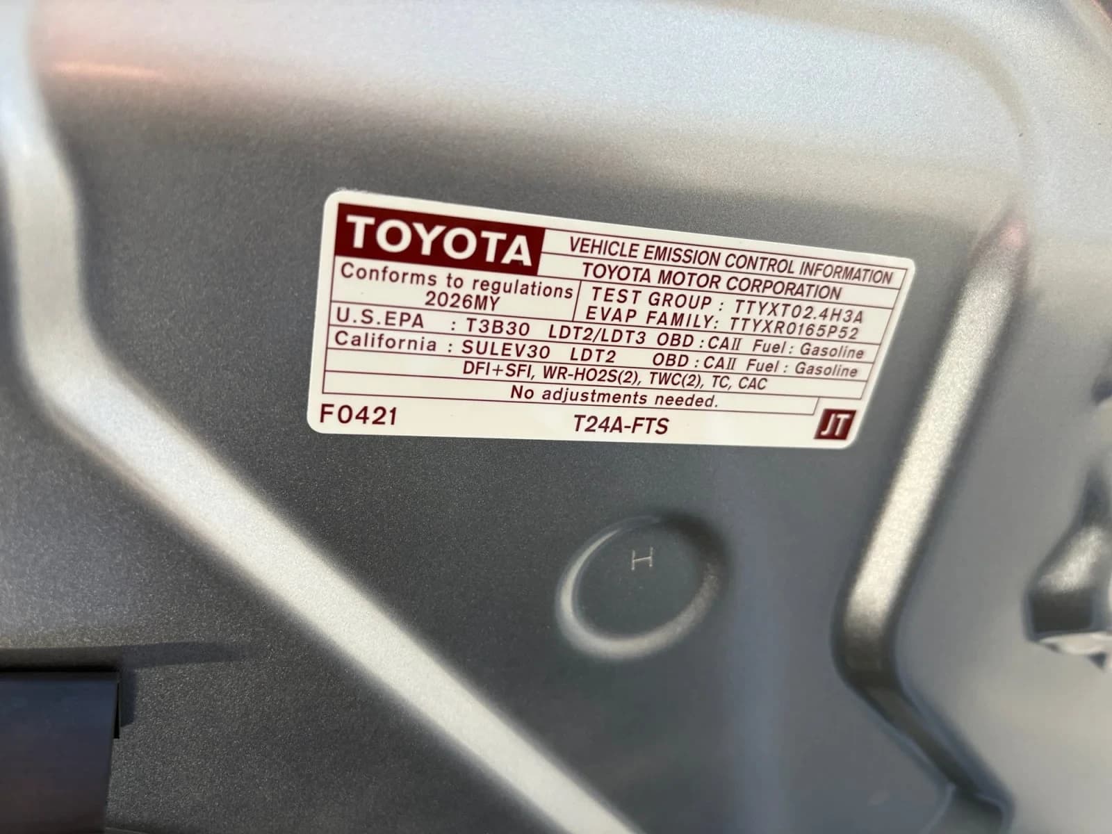 Toyota Tacoma 4WD SR5 Double Cab 5' Bed AT (Natl) 2026 — side view