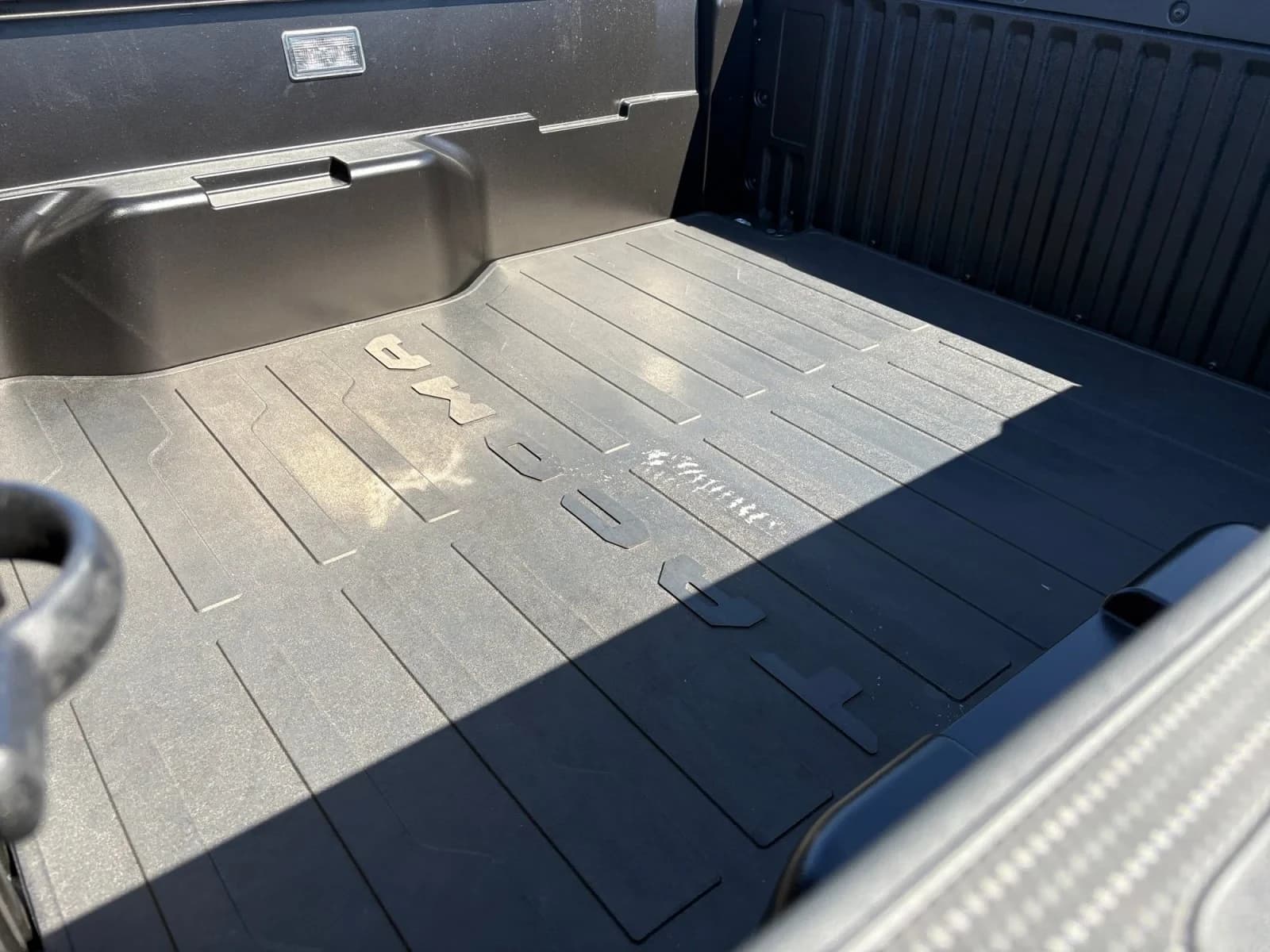 Toyota Tacoma 4WD SR5 Double Cab 5' Bed AT (Natl) 2026 — side view