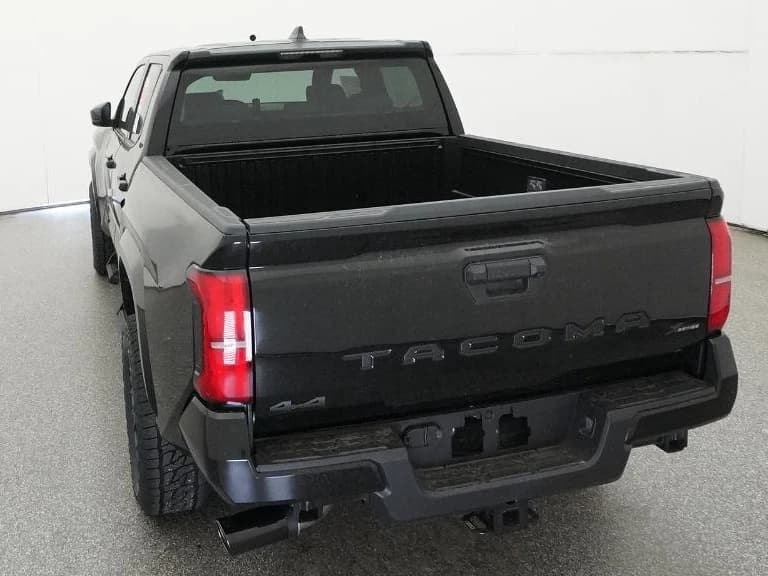 Toyota Tacoma 4WD SR5 Double Cab 5' Bed AT (Natl) 2026 — side view