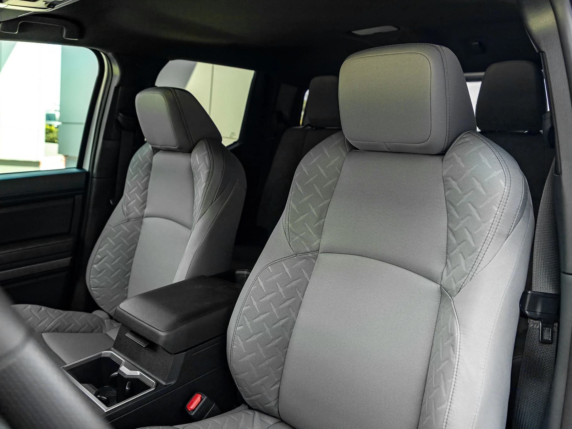 Toyota Tacoma 4WD SR5 Double Cab 6' Bed AT (Natl) 2026 — side view