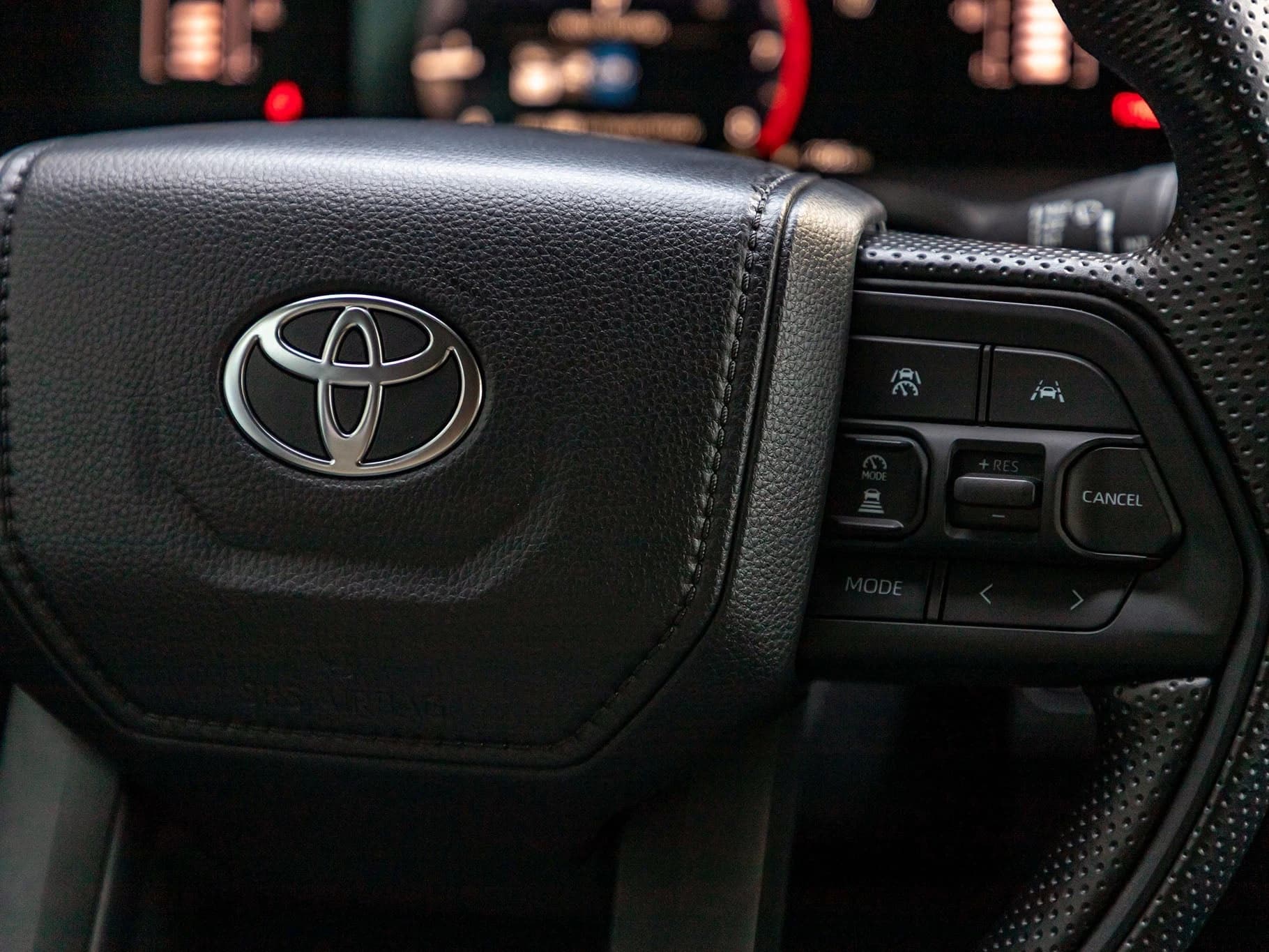 Toyota Tacoma 4WD SR5 Double Cab 6' Bed AT (Natl) 2026 — side view