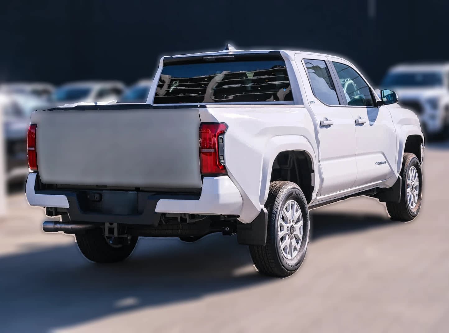 Toyota Tacoma 4WD SR5 Double Cab 6' Bed AT (Natl) 2026 — side view