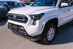 Toyota Tacoma 4WD SR5 Double Cab 6' Bed AT (Natl) 2026 — side view