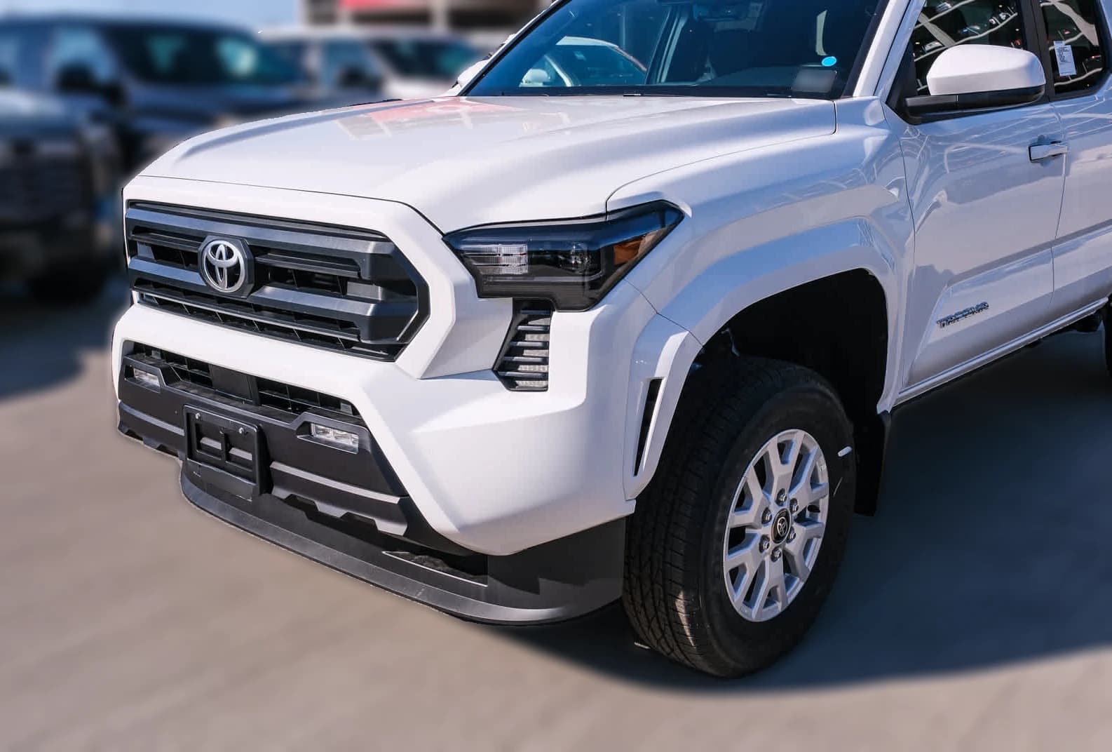 Toyota Tacoma 4WD SR5 Double Cab 6' Bed AT (Natl) 2026 — side view
