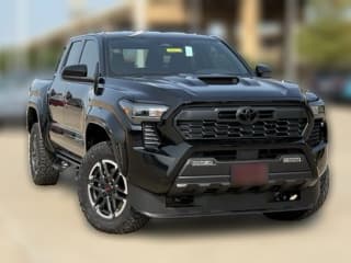 Toyota Tacoma 4WD TRD Sport Double Cab 5' Bed AT (Natl)