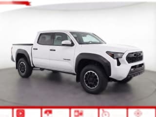 Toyota Tacoma 4WD TRD Off Road Double Cab 6' Bed AT (Natl)