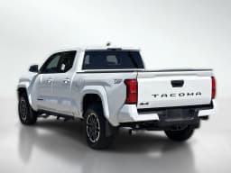 Toyota Tacoma 4WD TRD Sport Double Cab 6' Bed AT (Natl) 2026 — side view