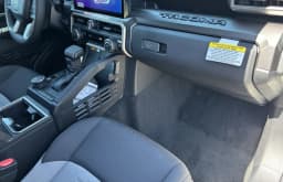 Toyota Tacoma 4WD TRD Sport Double Cab 6' Bed AT (Natl) 2026 — side view