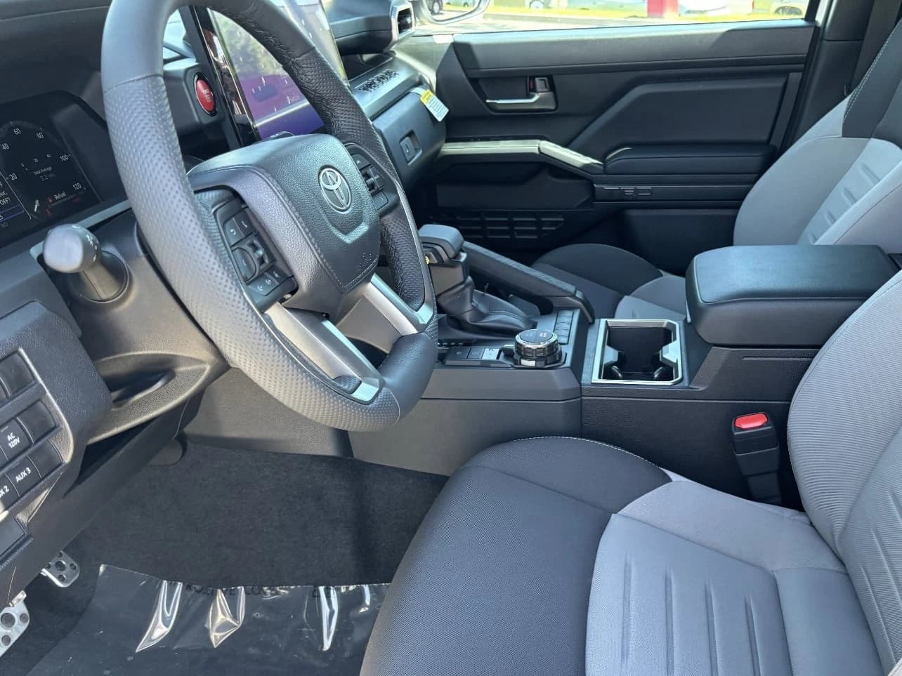 Toyota Tacoma 4WD TRD Sport Double Cab 6' Bed AT (Natl) 2026 — side view