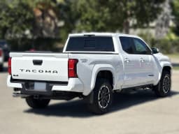 Toyota Tacoma 4WD TRD Sport Double Cab 6' Bed AT (Natl) 2026 — side view