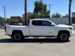 Toyota Tacoma 4WD TRD Sport Double Cab 6' Bed AT (Natl) 2026 — side view