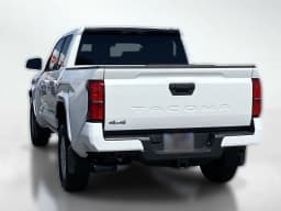 Toyota Tacoma 4WD SR5 Double Cab 5' Bed AT (Natl) 2026 — side view