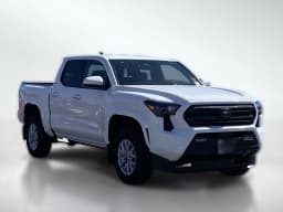 Toyota Tacoma 4WD SR5 Double Cab 5' Bed AT (Natl) 2026 — side view