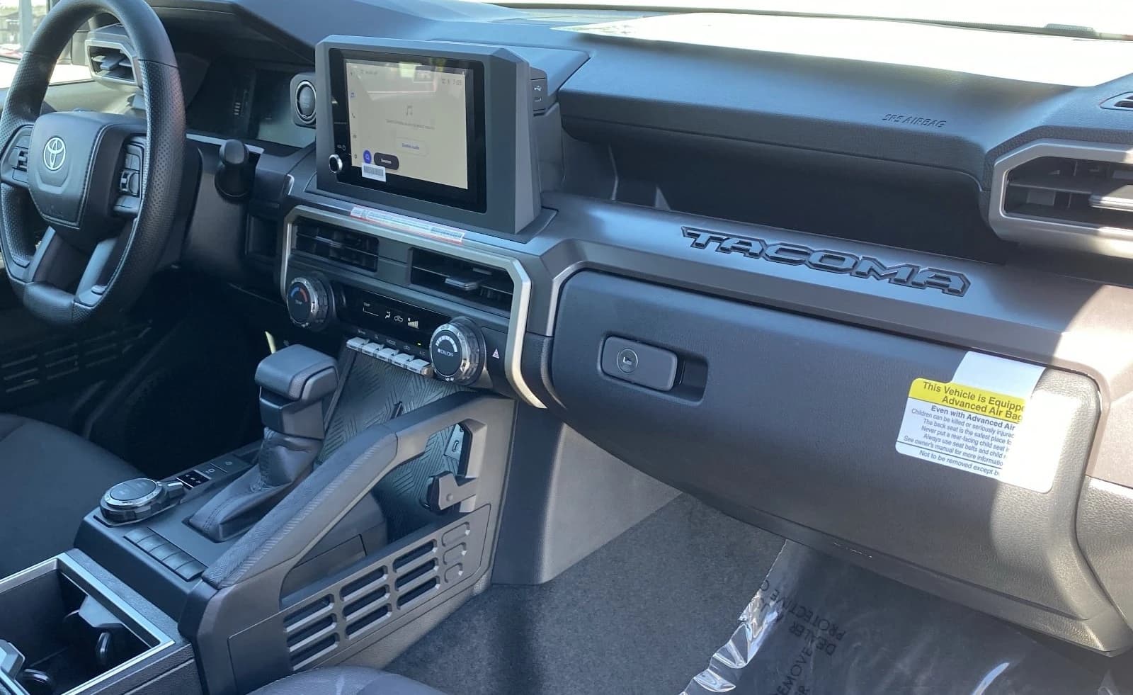 Toyota Tacoma 4WD SR5 Double Cab 5' Bed AT (Natl) 2026 — side view