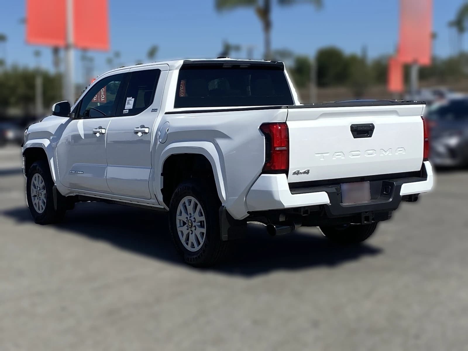 Toyota Tacoma 4WD SR5 Double Cab 5' Bed AT (Natl) 2026 — side view