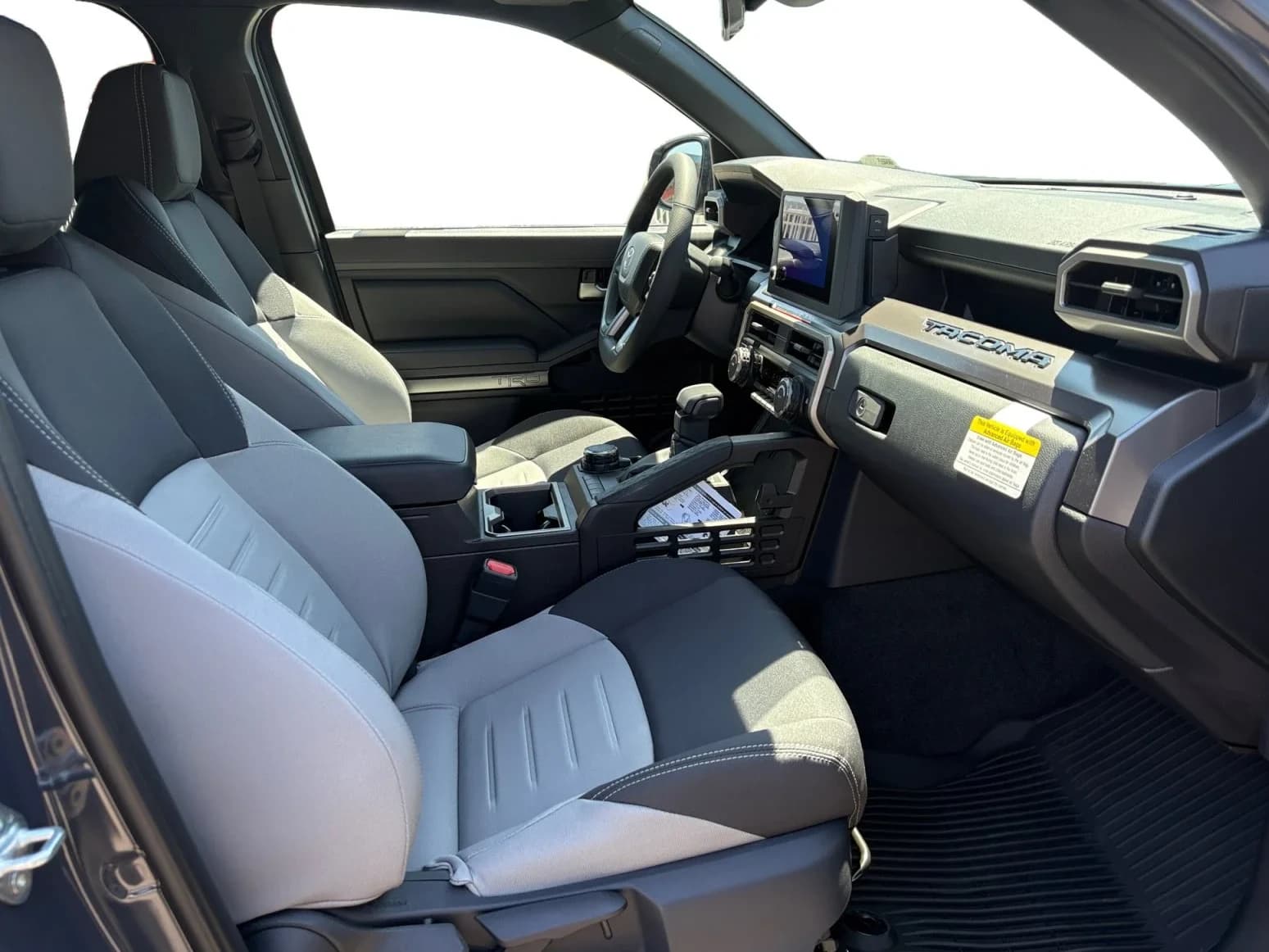 Toyota Tacoma 4WD TRD Sport Double Cab 6' Bed AT (Natl) 2026 — side view