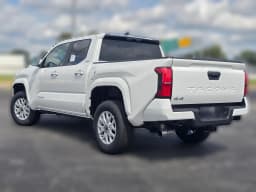 Toyota Tacoma 4WD SR5 Double Cab 5' Bed AT (Natl) 2026 — side view