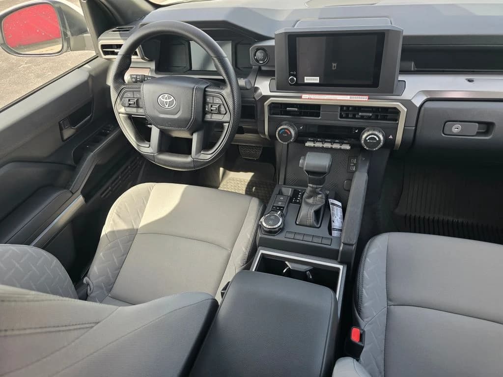 Toyota Tacoma 4WD SR5 Double Cab 5' Bed AT (Natl) 2026 — side view