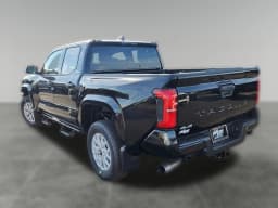 Toyota Tacoma 4WD SR5 Double Cab 5' Bed AT (GS) 2026 — side view