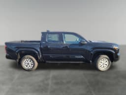 Toyota Tacoma 4WD SR5 Double Cab 5' Bed AT (GS) 2026 — side view
