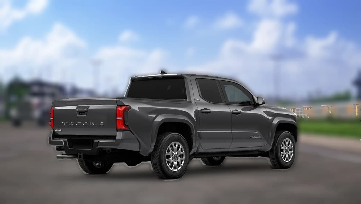 Toyota Tacoma 4WD SR5 Double Cab 5' Bed AT (Natl) 2026 — side view