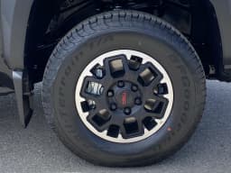 Toyota Tacoma 4WD TRD Off Road Double Cab 6' Bed AT (Natl) 2026 — side view