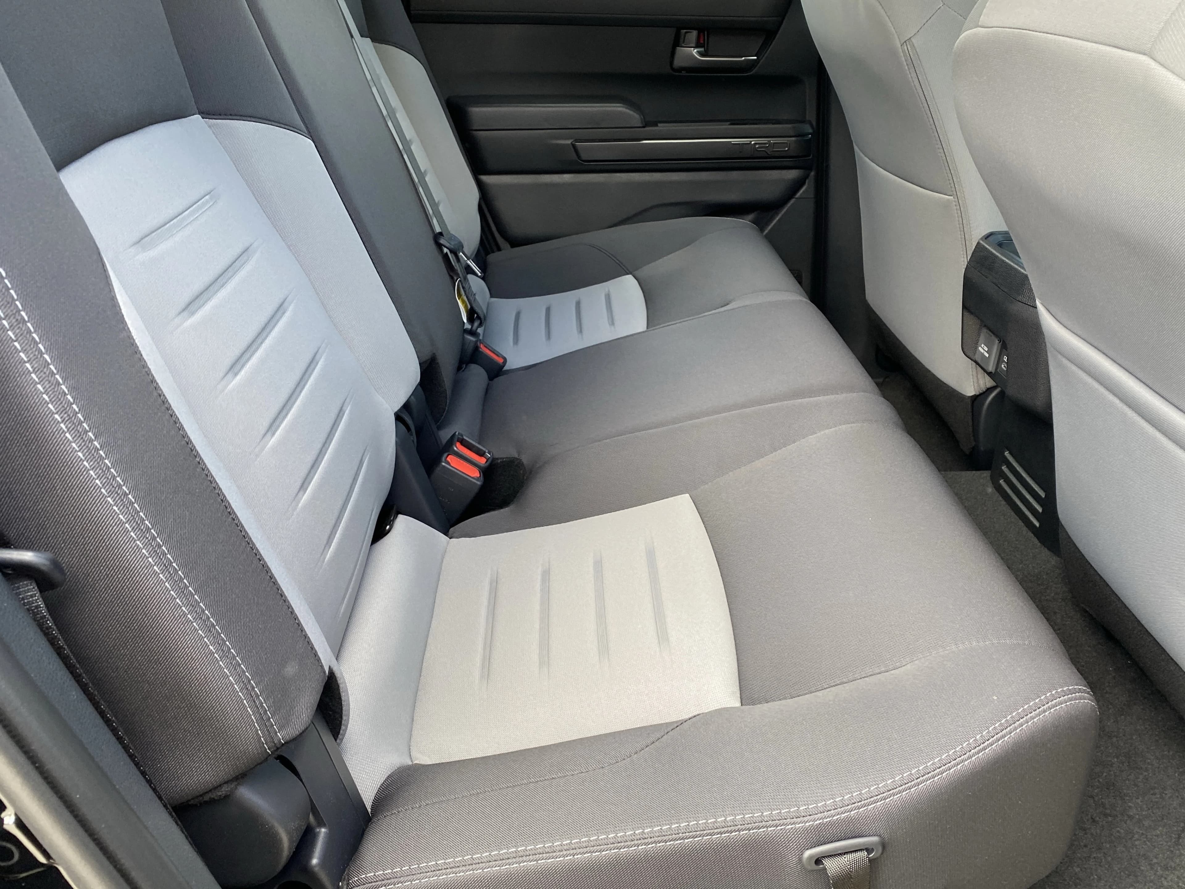 Toyota Tacoma 4WD TRD Off Road Double Cab 6' Bed AT (Natl) 2026 — side view