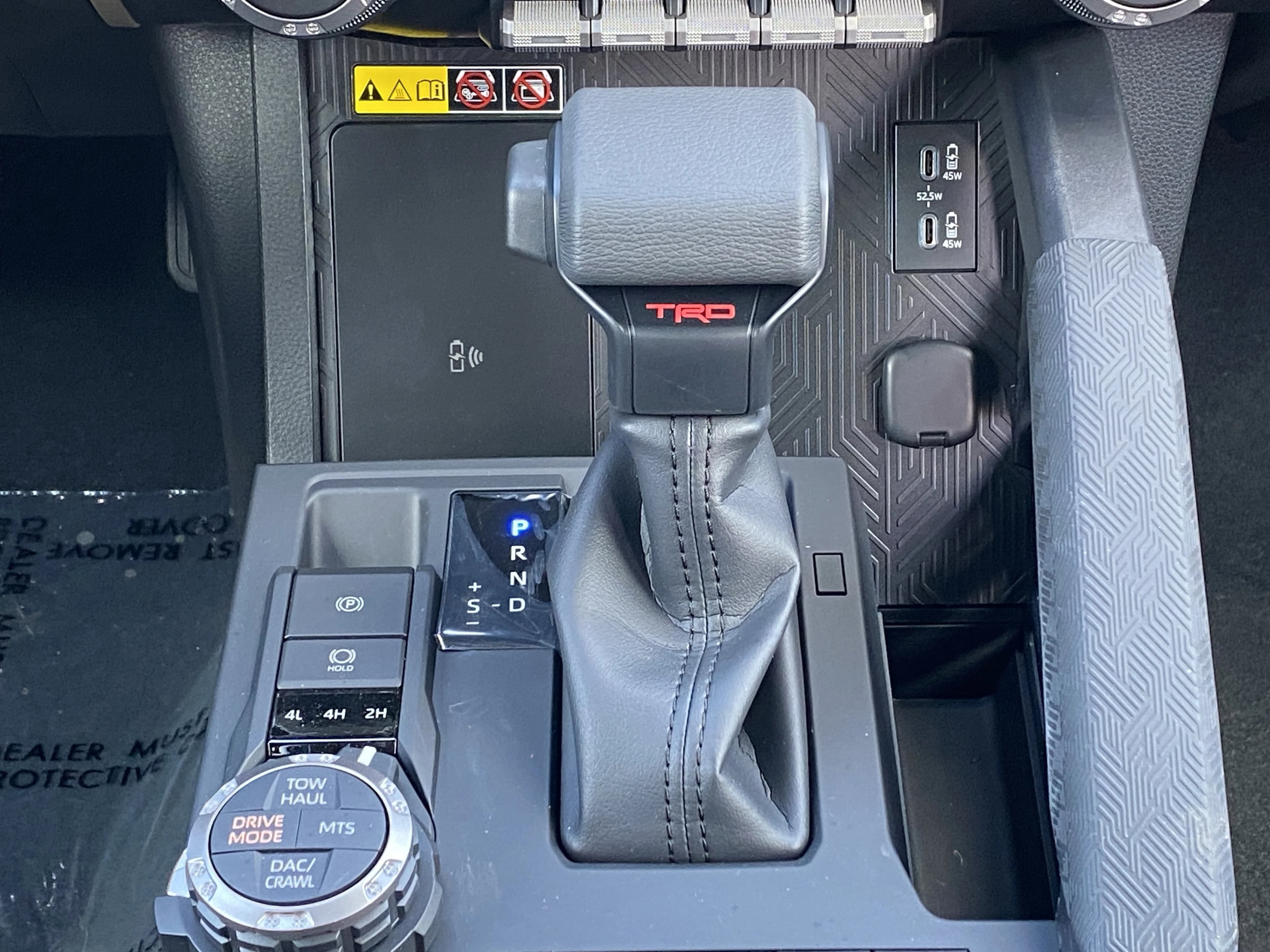 Toyota Tacoma 4WD TRD Off Road Double Cab 6' Bed AT (Natl) 2026 — side view