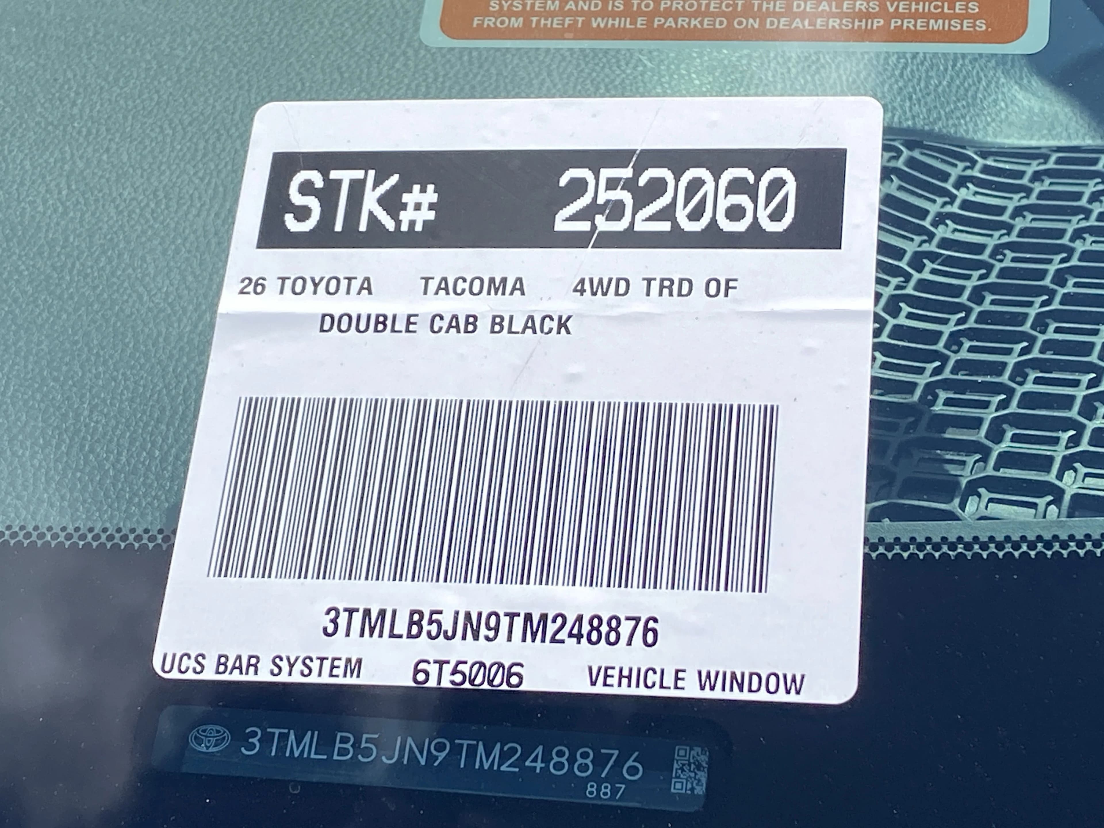 Toyota Tacoma 4WD TRD Off Road Double Cab 6' Bed AT (Natl) 2026 — side view