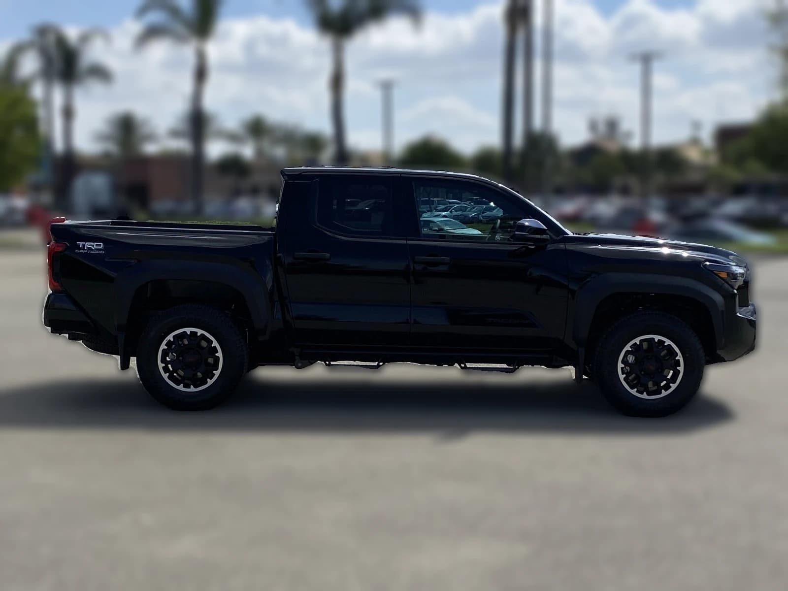 Toyota Tacoma 4WD TRD Off Road Double Cab 6' Bed AT (Natl) 2026 — side view