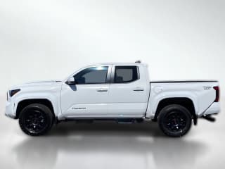 Toyota Tacoma 4WD TRD Sport Double Cab 6' Bed AT (Natl)