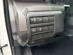 Toyota Tacoma 4WD SR5 Double Cab 5' Bed AT (Natl) 2026 — side view