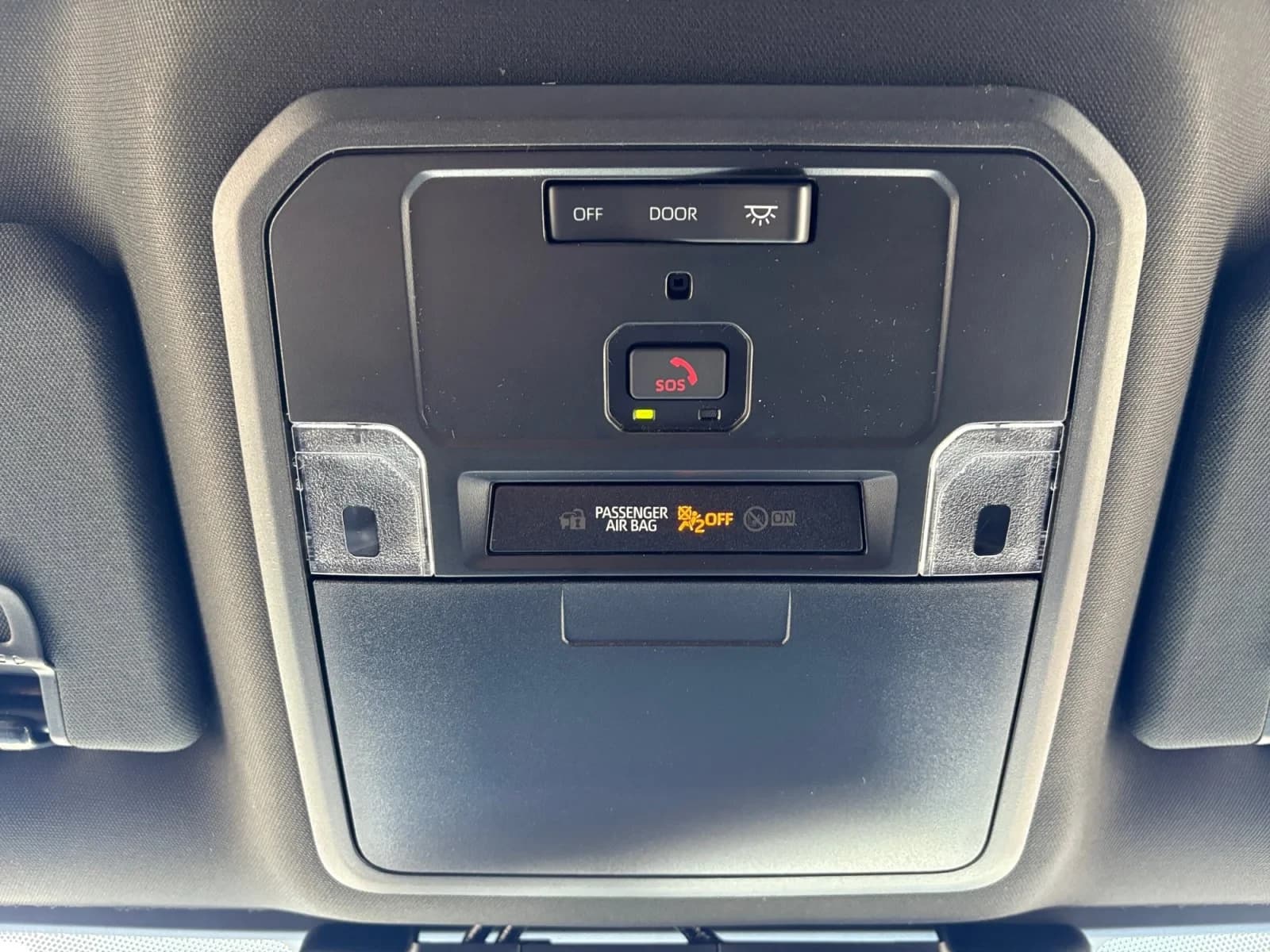 Toyota Tacoma 4WD SR5 Double Cab 5' Bed AT (Natl) 2026 — side view