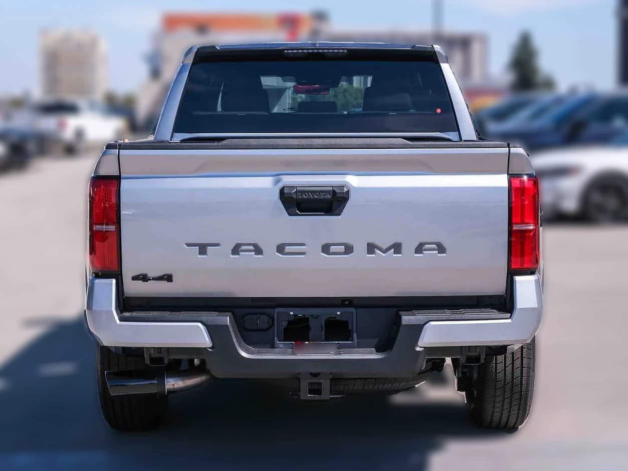 Toyota Tacoma 4WD SR5 Double Cab 5' Bed AT (Natl) 2026 — side view
