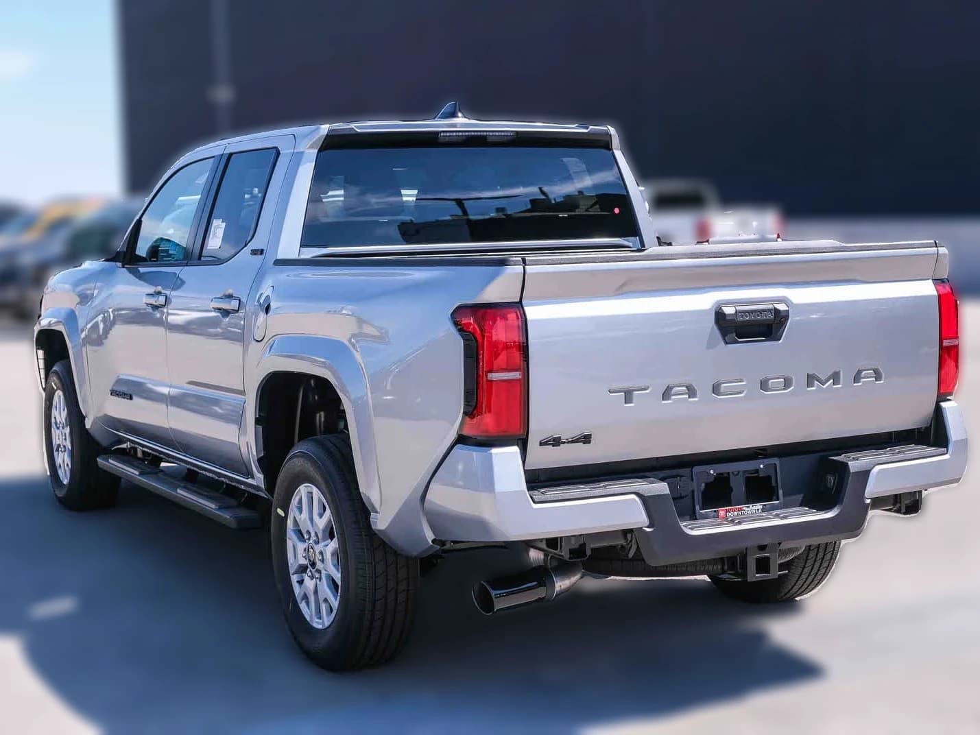 Toyota Tacoma 4WD SR5 Double Cab 5' Bed AT (Natl) 2026 — side view