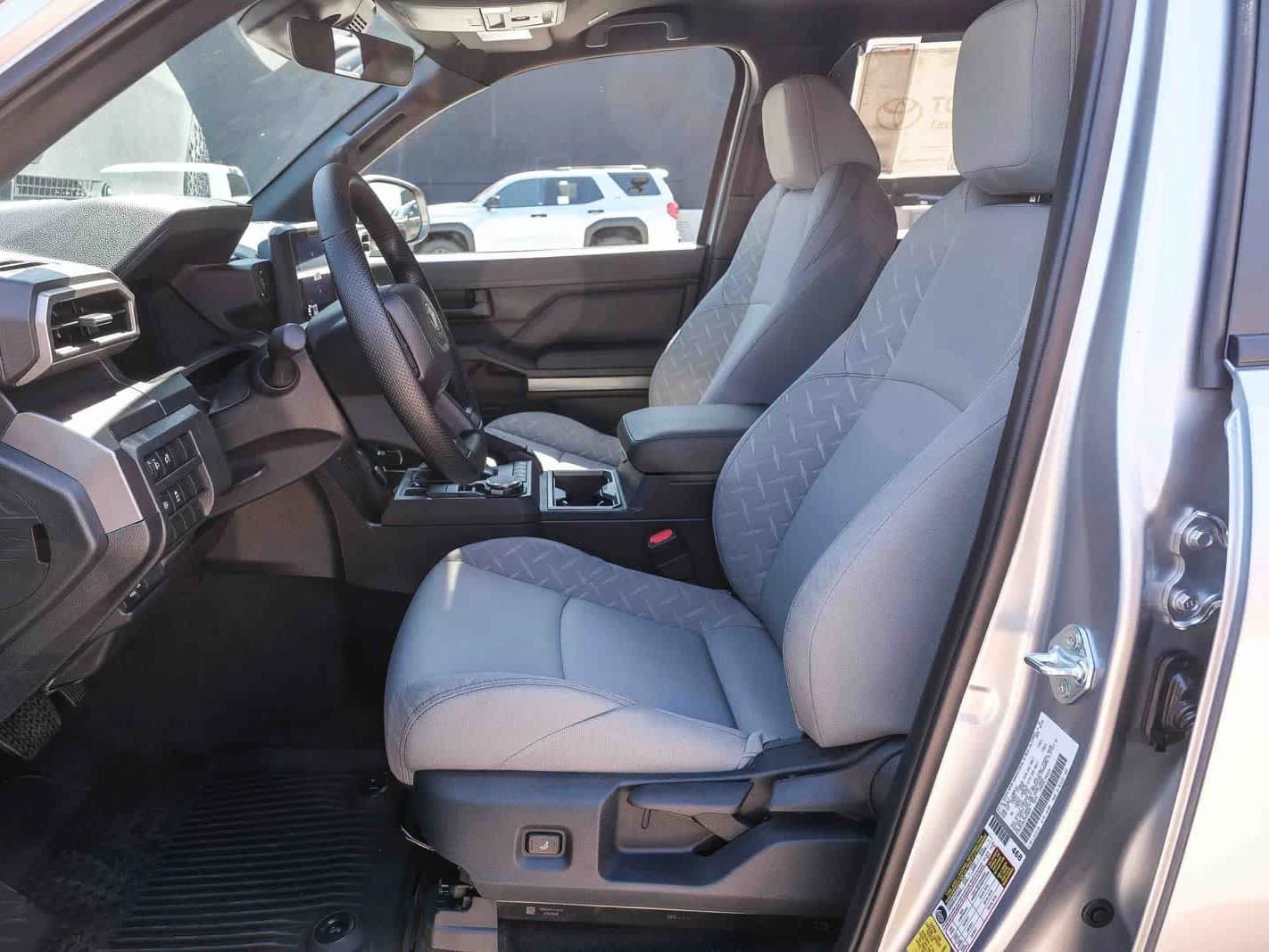 Toyota Tacoma 4WD SR5 Double Cab 5' Bed AT (Natl) 2026 — side view