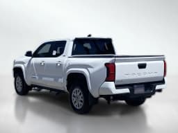 Toyota Tacoma 4WD SR5 Double Cab 5' Bed AT (Natl) 2026 — side view
