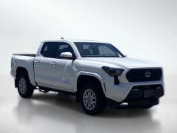 Toyota Tacoma 4WD SR5 Double Cab 5' Bed AT (Natl) 2026 — side view