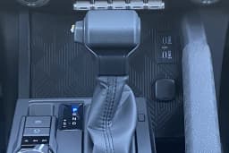 Toyota Tacoma 4WD SR5 Double Cab 5' Bed AT (Natl) 2026 — side view