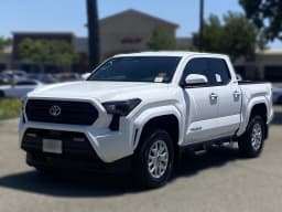 Toyota Tacoma 4WD SR5 Double Cab 5' Bed AT (Natl) 2026 — side view