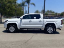 Toyota Tacoma 4WD SR5 Double Cab 5' Bed AT (Natl) 2026 — side view