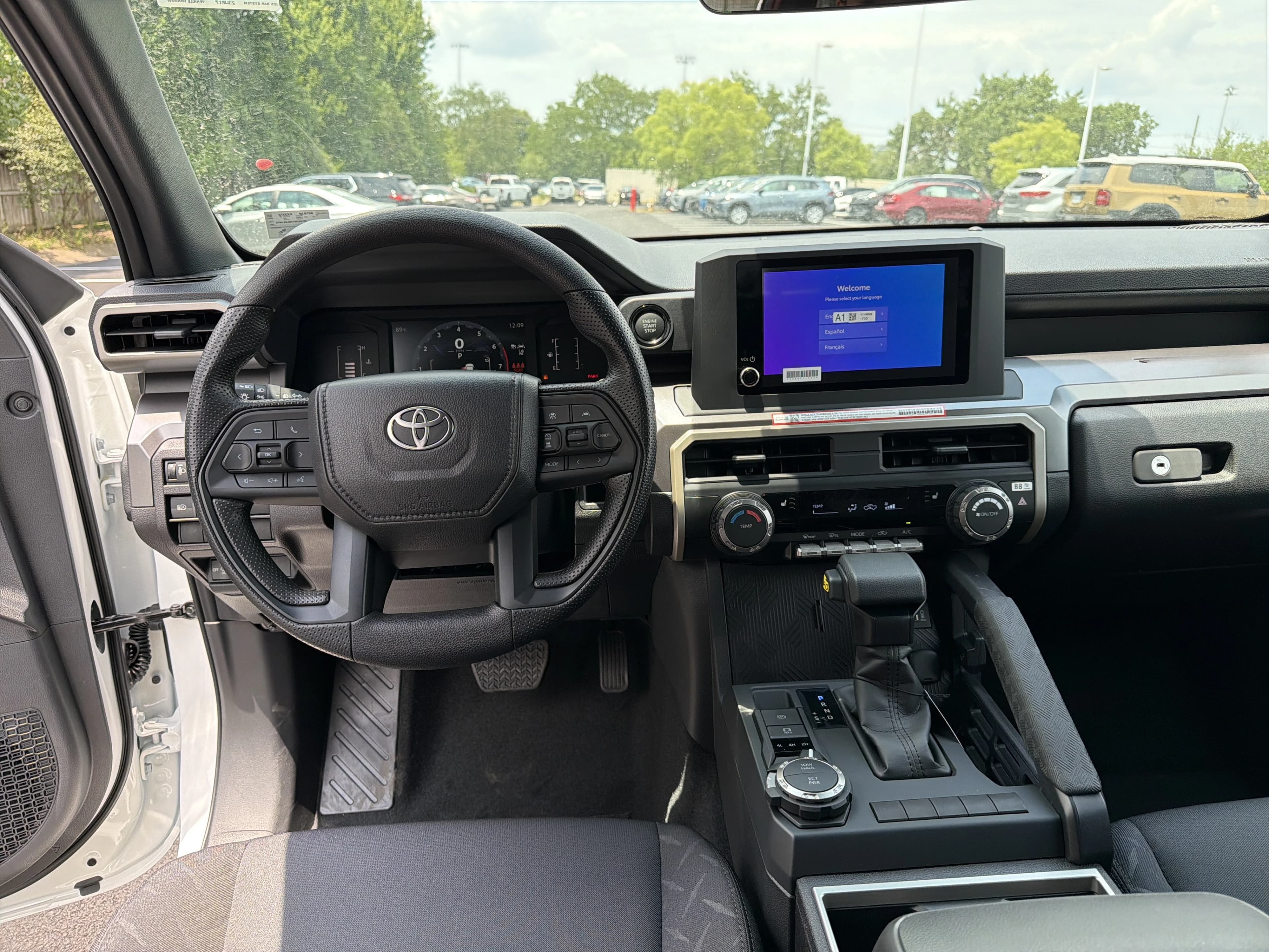 Toyota Tacoma 4WD SR5 Double Cab 6' Bed AT (Natl) 2026 — side view
