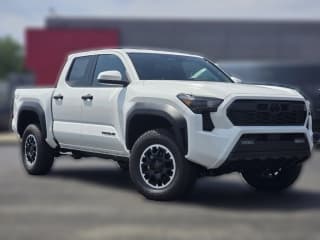 Toyota Tacoma 4WD TRD Off Road Double Cab 5' Bed AT (Natl)