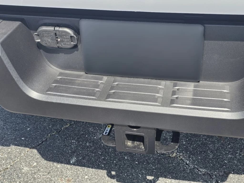 Toyota Tacoma 4WD TRD Off Road Double Cab 5' Bed AT (Natl) 2026 — side view
