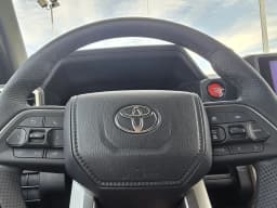 Toyota Tacoma 4WD TRD Off Road Double Cab 5' Bed AT (Natl) 2026 — side view